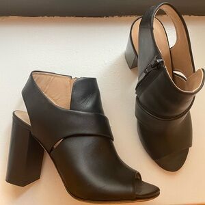 Club Monaco Black Ammey Sandal